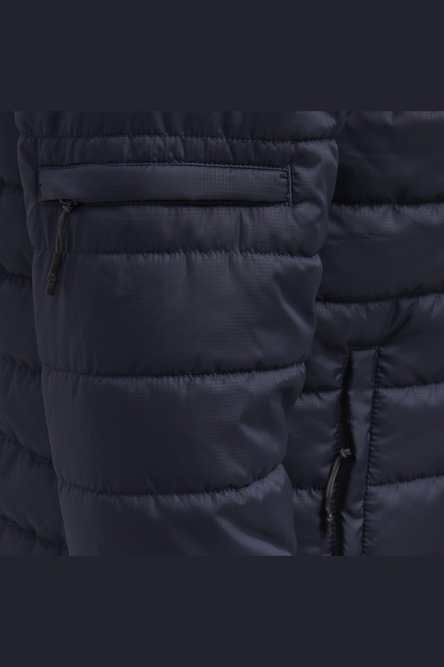 HUMMEL - Hmlnorth Quilted Hood Jacket - Marine