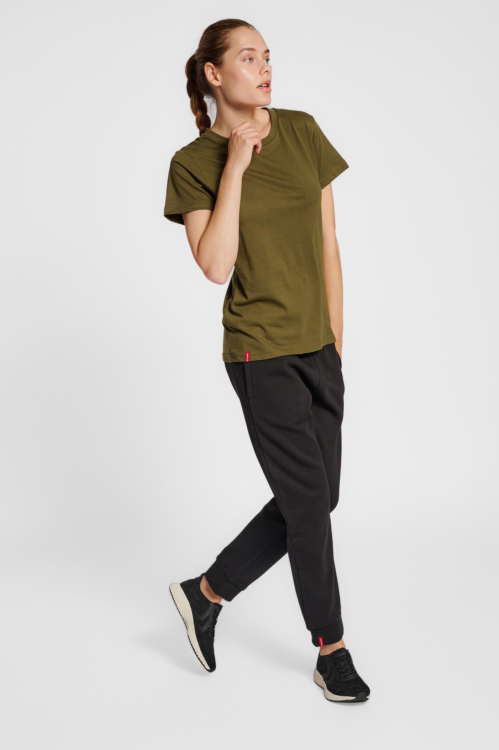 HUMMEL - Hmlred Basic T-shirt S/s Woman - Dark Olive