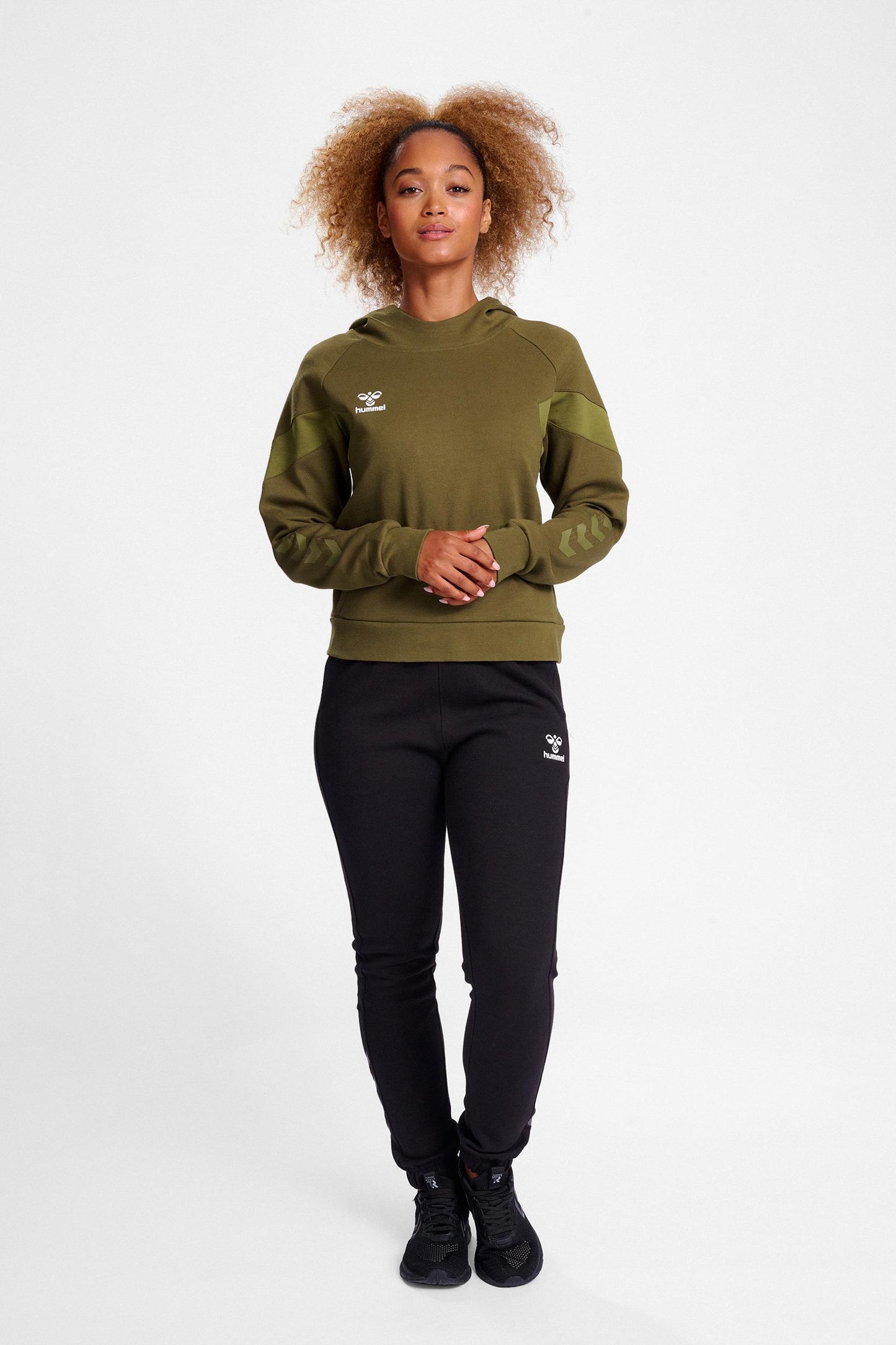 HUMMEL - Hmltravel Sweat Hoodie Woman - Military Olive