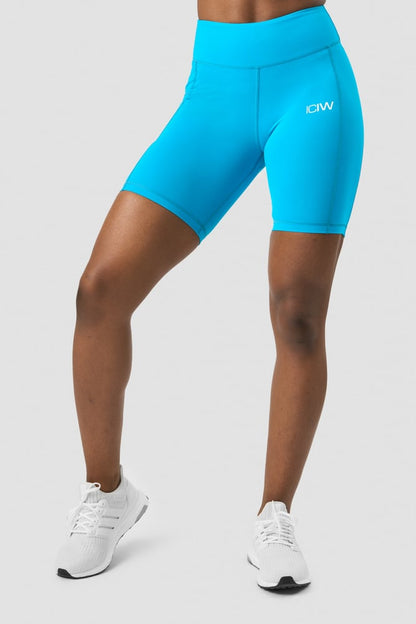 scrunch v-shape pocket biker shorts blue