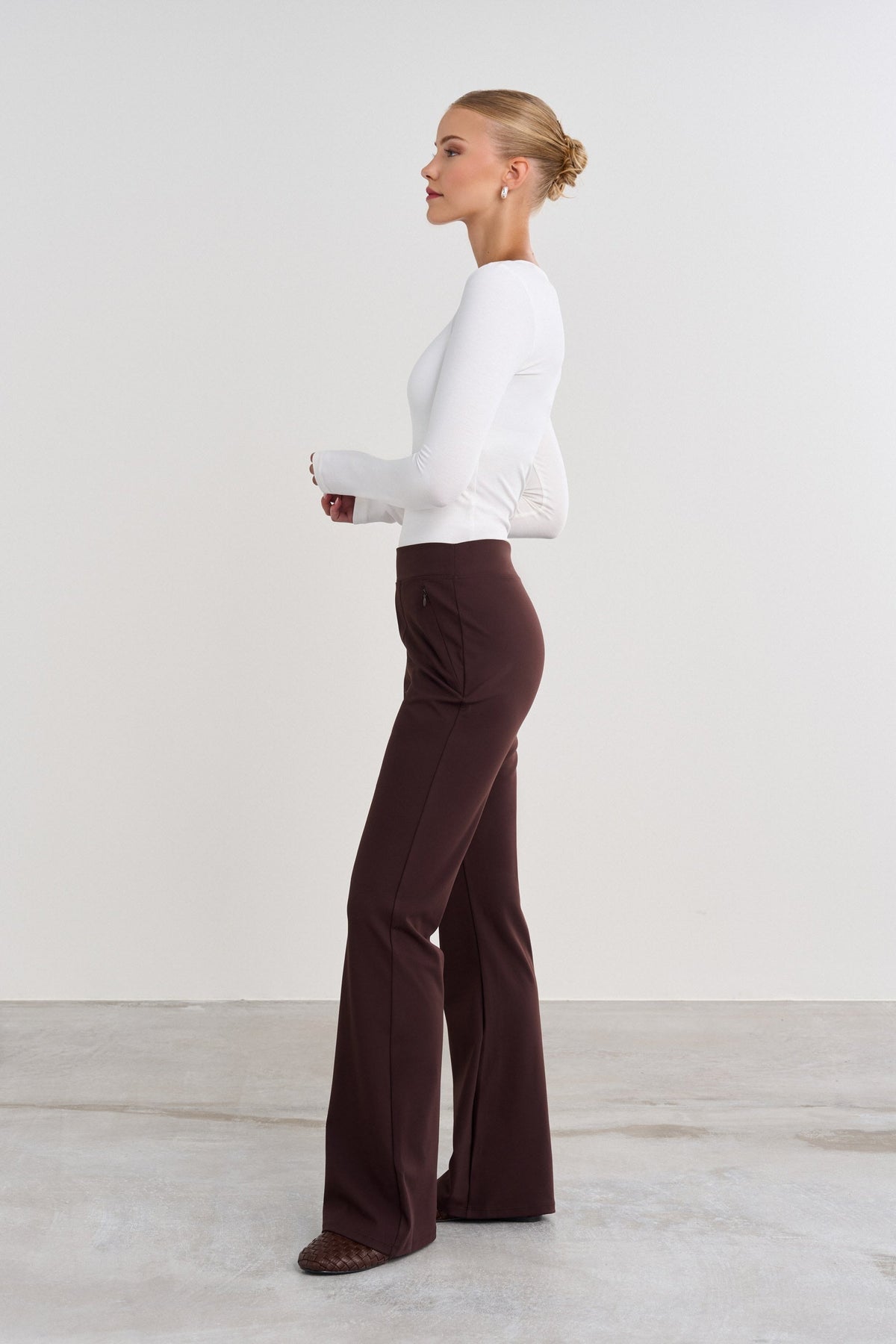 Tailored Bootcut Pants - for dame - Famme - Pants